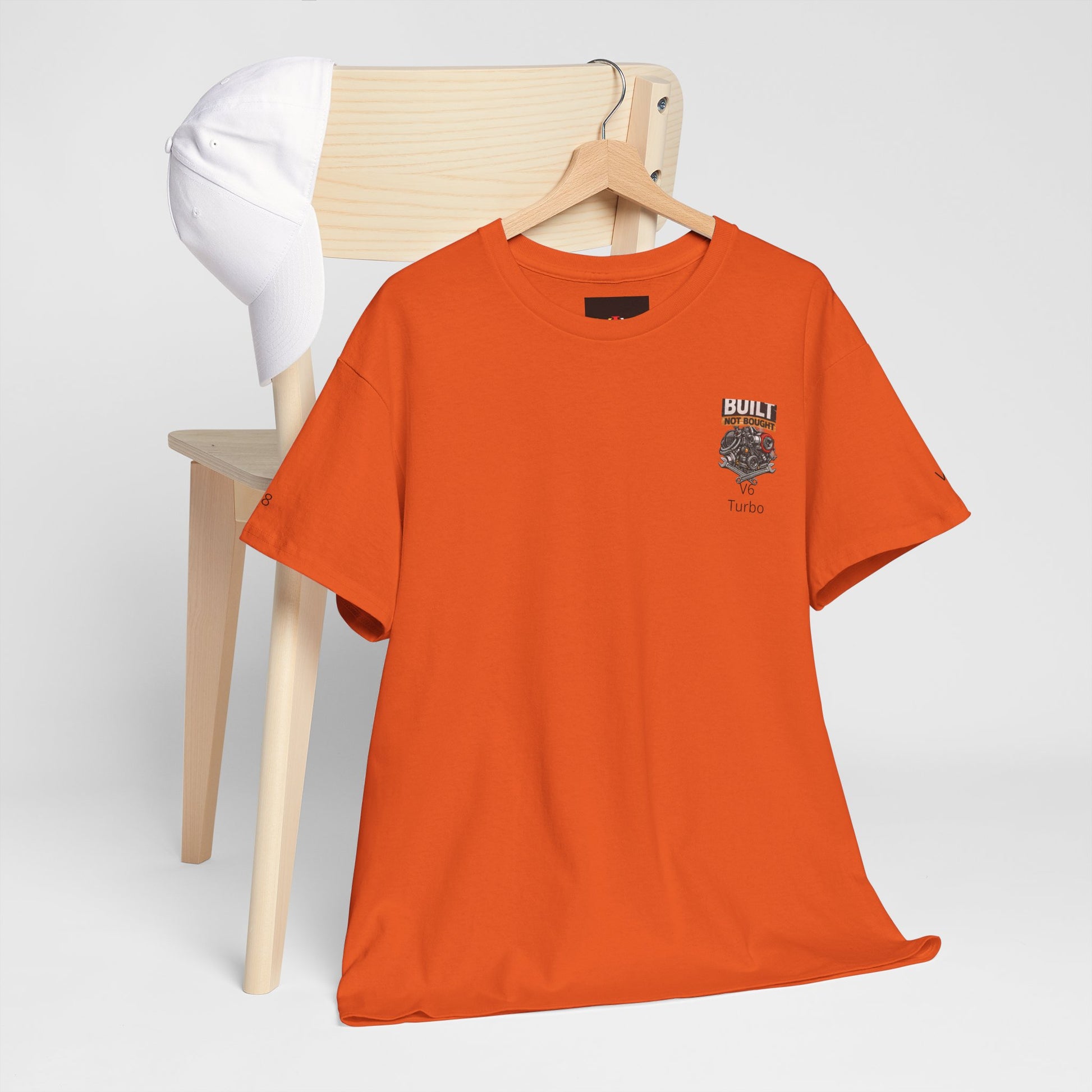 t-shirt rouge suspendu 