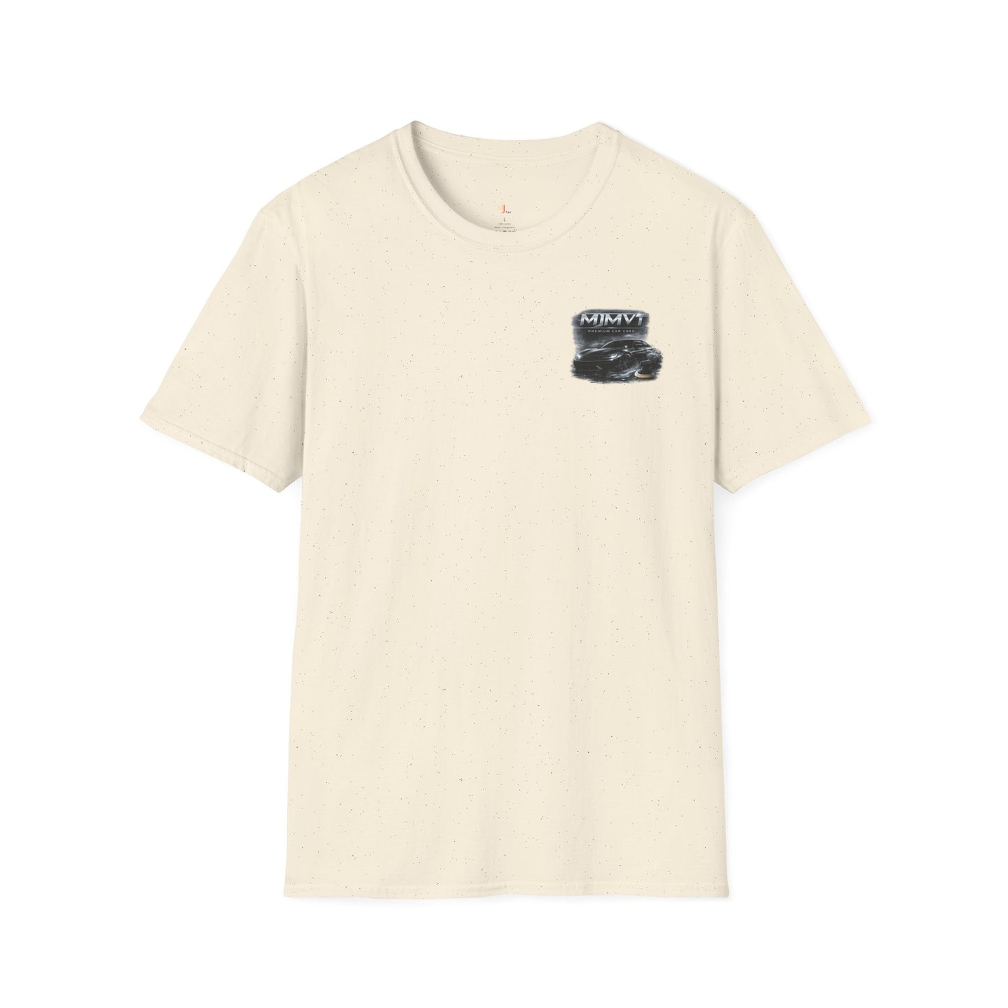 T-shirt beige  avec une voiture avec écrit au dessus mjmvnt